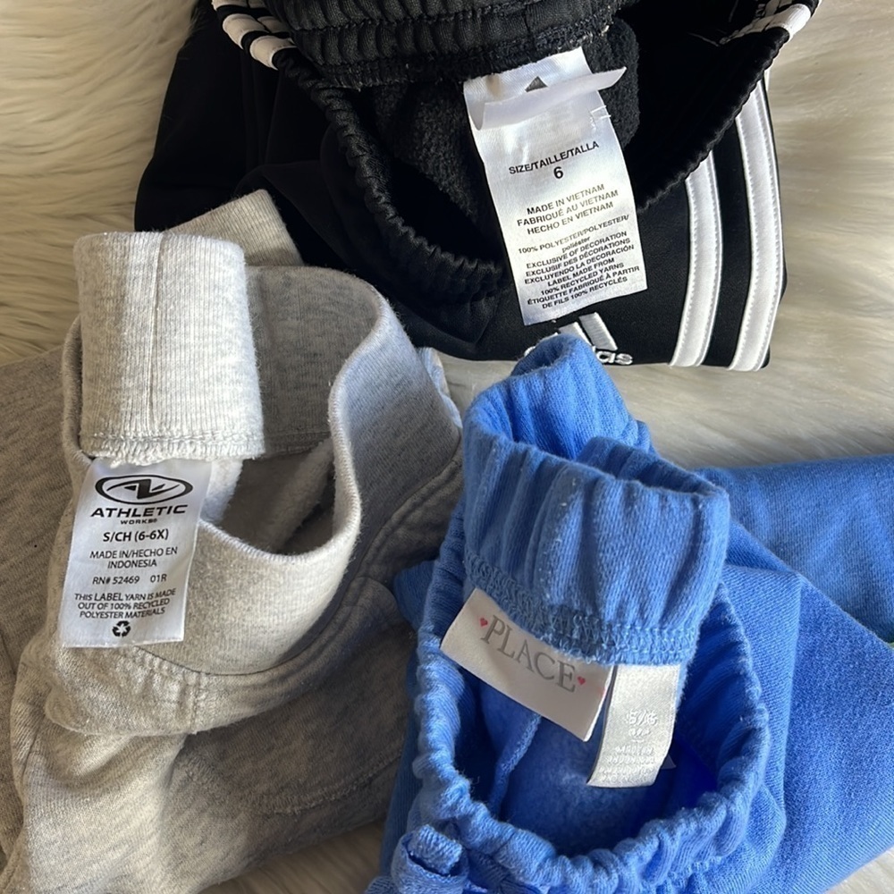 5 piece girls bundle lot - 3 sweatpants - 2 long sleeves - Picture 9 of 11